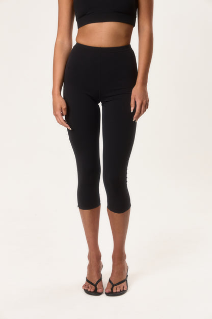 High-Waist Capri Leggings